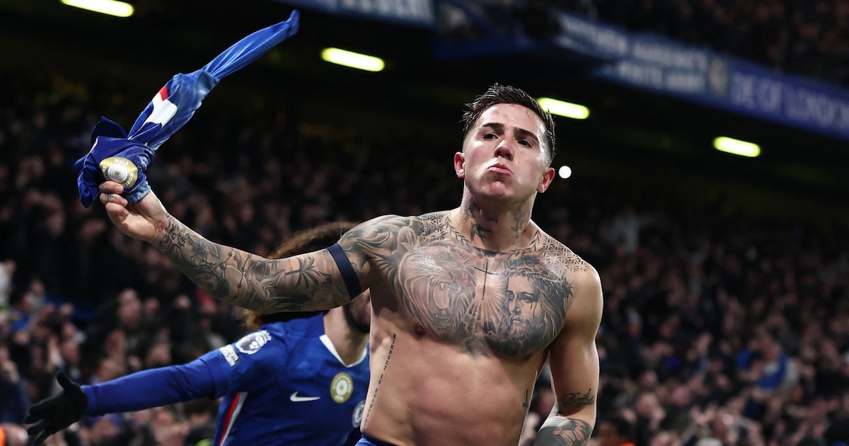 El gran gol de Enzo Fernández en el minuto 91 para darle el triunfo a Chelsea tras ir dos tantos abajo