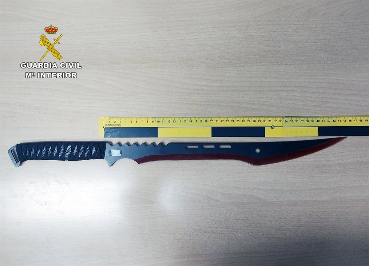 Detenidos cinco jóvenes en Torre Pacheco (Murcia) por intentar meter a la fuerza a un hombre en una furgoneta