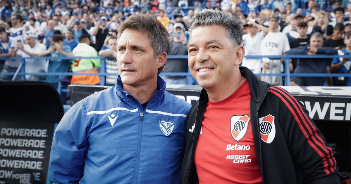 River Plate busca volver a la victoria frente al Vélez de Guillermo Barros Schelotto: formaciones confirmadas
Cuánto dinero recibirá River Plate por el pase de Adam Bareiro a Boca Juniors
El Rolfi Montenegro develó detalles sobre la pelea Ameli-Tuzzio y cómo sacudió a River Plate
