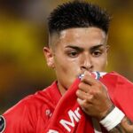 Con diez jugadores, Argentinos Juniors venció 1-0 a Barcelona SC en Ecuador por la Fase II de la Copa Libertadores