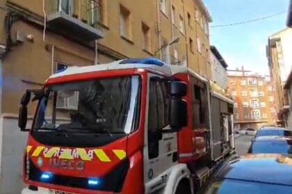 Un herido tras arrollar un turismo a otro que había volcado en la ronda de Burgos