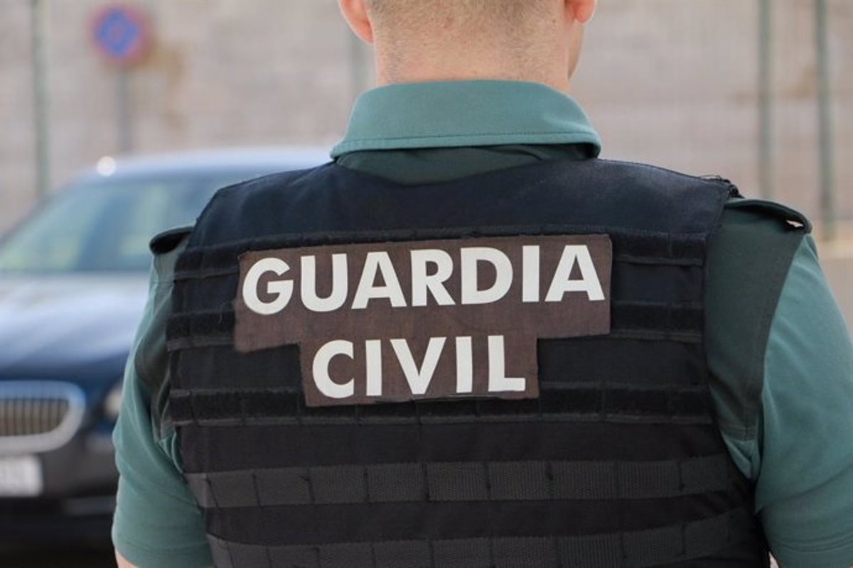 Investigan a 10 personas de la zona de Vigo y Tomiño por insultos y amenazas en redes sociales