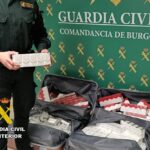 Pillan en Burgos a un varón que viajaba en autobús 1.520 cajetillas de tabaco ocultas en dos maletas