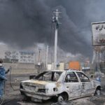 “La noche se convirtió en día”: los iraníes relatan los ataques contra los depósitos de petróleo