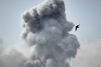 Irán sube a 180 la cifra de muertos en la escuela bombardeada por EE.UU. e Israel
