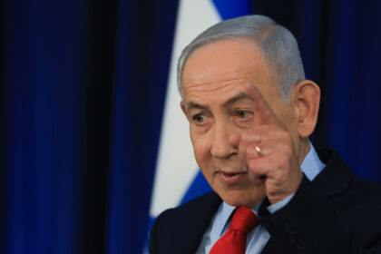 Netanyahu advierte que para vencer a Irán no sólo es necesario bombardearlo