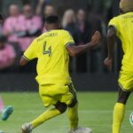 A pesar del gol N° 900 de Messi, Inter Miami empató 1-1 con Nashville y quedó eliminado de la Concachampions