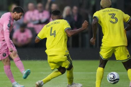 A pesar del gol N° 900 de Messi, Inter Miami empató 1-1 con Nashville y quedó eliminado de la Concachampions