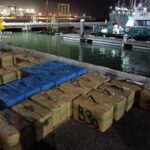 Detenidos dos tripulantes con 1.050 kilos de hachís en el Caño de Sancti Petri en San Fernando (Cádiz)