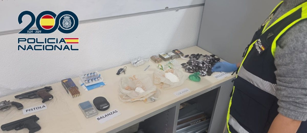 La Policía Nacional desmantela un punto de venta de cocaína y hachís en Alicante y detiene a dos personas