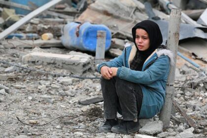 Un niño de Gaza con una mirada triste y silenciosa