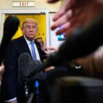 Donald Trump hablando en una entrevista con Fox News sobre las negociaciones con Irán