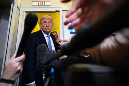Donald Trump hablando en una entrevista con Fox News sobre las negociaciones con Irán
