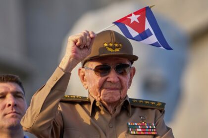 Imagen de archivo de Raúl Castro en un acto oficial
