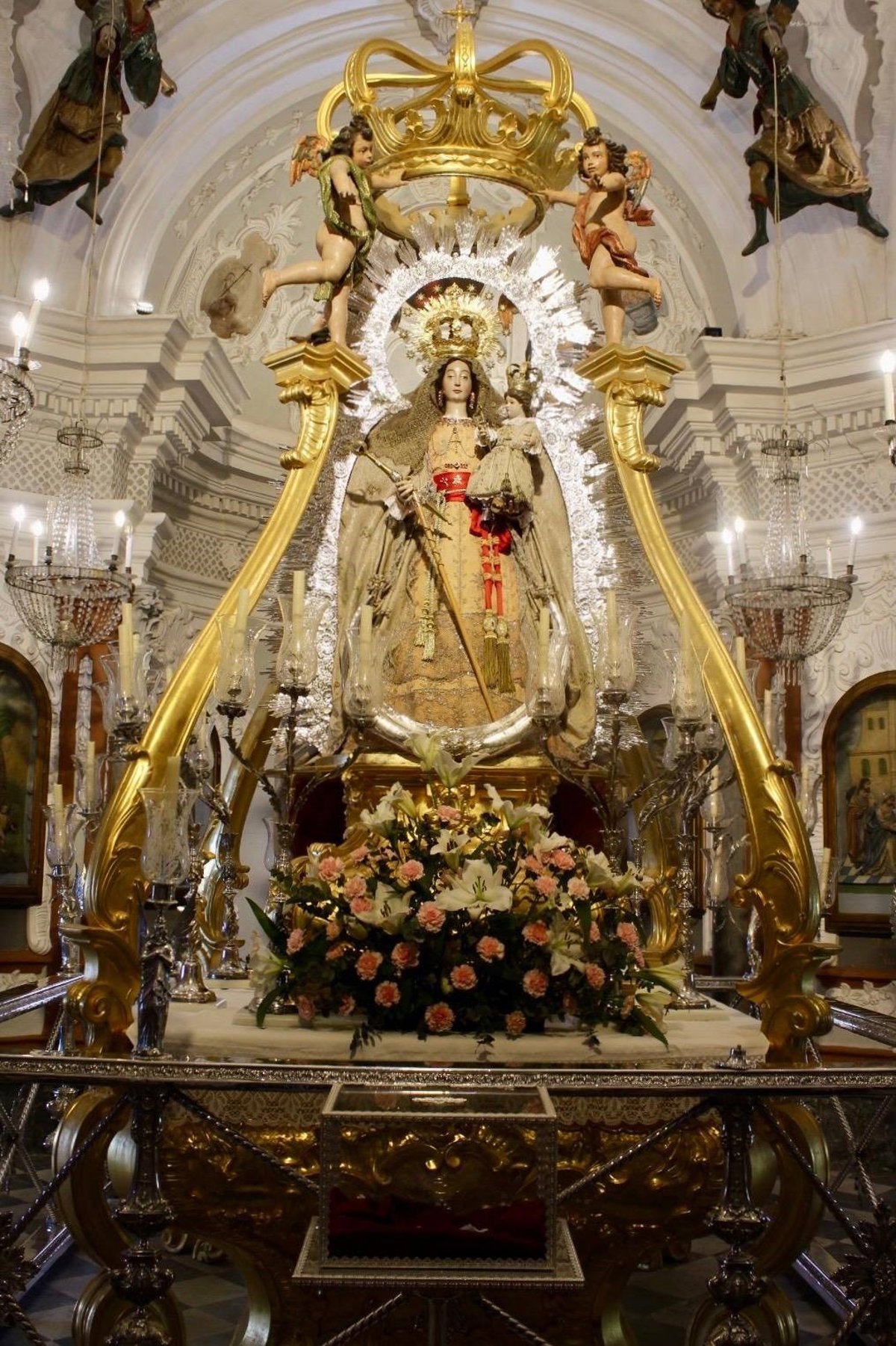 Imagen de la Virgen de los Remedios en el Santuario de Fregenal de la Sierra