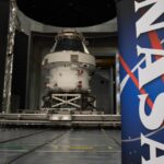 Imagen de la misión Artemis III con la nave Orion y el módulo de aterrizaje en órbita