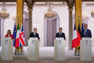 Líderes europeos y representantes de la ONU en una reunión para discutir el acuerdo entre Irán y EE.UU.