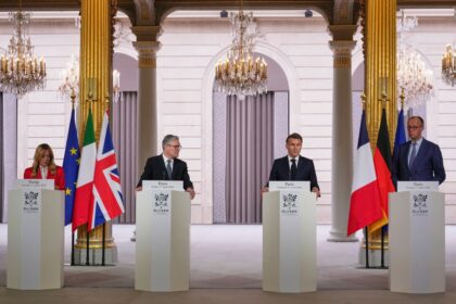 Líderes europeos y representantes de la ONU en una reunión para discutir el acuerdo entre Irán y EE.UU.