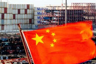 La portavoz de la Cancillería china Mao Ning en una rueda de prensa sobre la situación en Irán