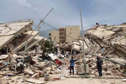 Imagen de ayuda humanitaria llegando a Venezuela tras terremotos de gran magnitud