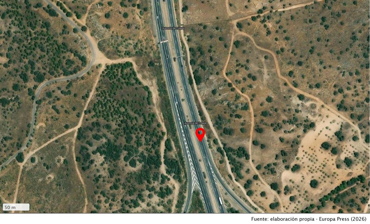 Imagen de un accidente de tráfico con dos turismos implicados en la A-42