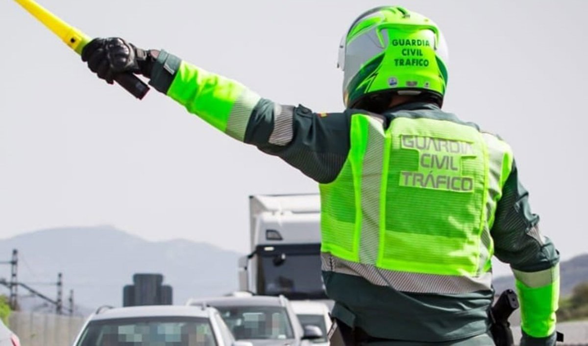 Vehículos implicados en un accidente múltiple en la carretera N-340 cerca de Salobreña