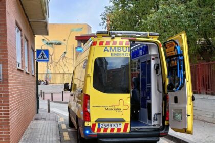 Imagen de un vehículo en el lugar de un accidente de tráfico en Cartagena