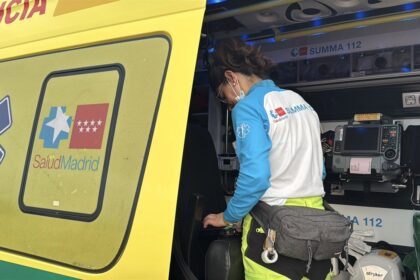 Imagen de un accidente de moto con una 'scene' de emergencia en Fuente El Saz de Jarama