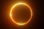Imagen de un eclipse solar total con la luna cubriendo el sol