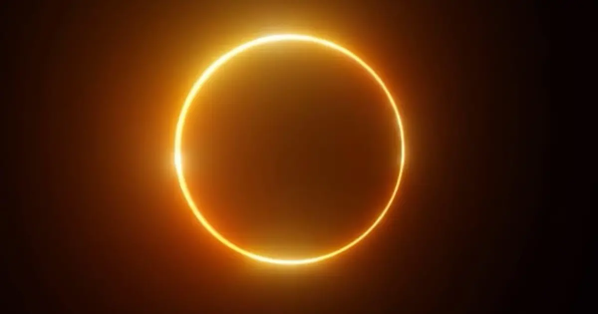 Imagen de un eclipse solar total con la luna cubriendo el sol