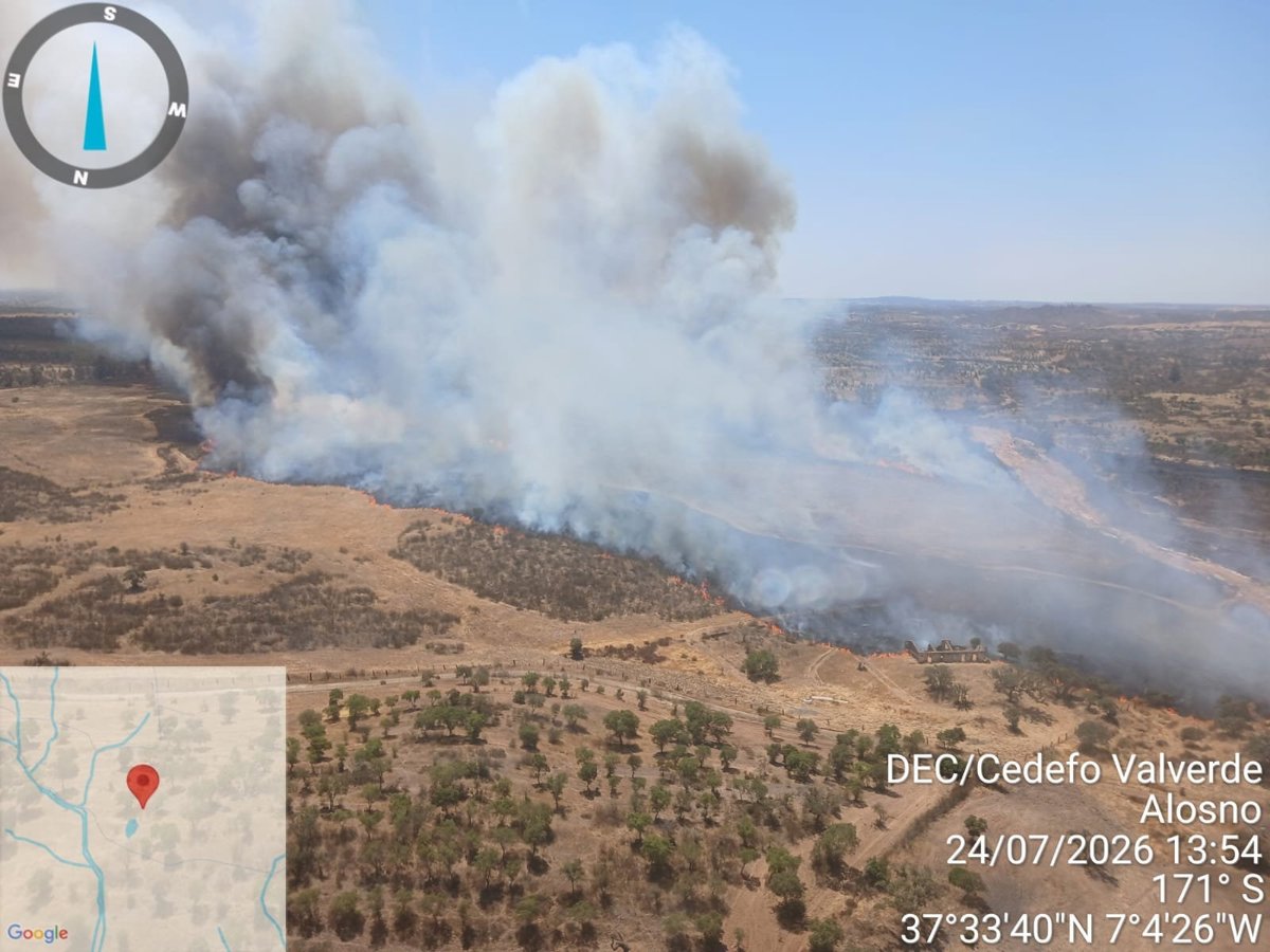 El Infoca da por controlado el incendio forestal del paraje La Juanita de Alosno (Huelva)